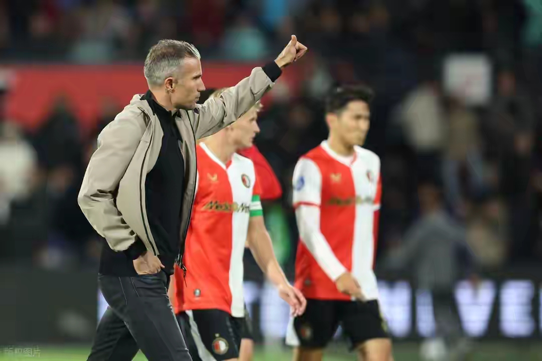 华体会官网-今夜费耶诺德备战荷甲，内部沟通细节曝光，管理层满意，球探报告显示潜力-华体会官网